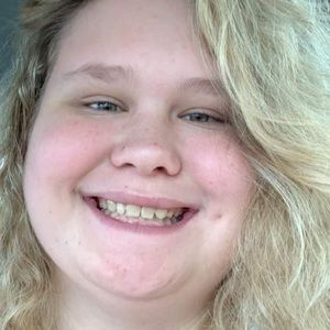 Meet your Posher, Alasandra